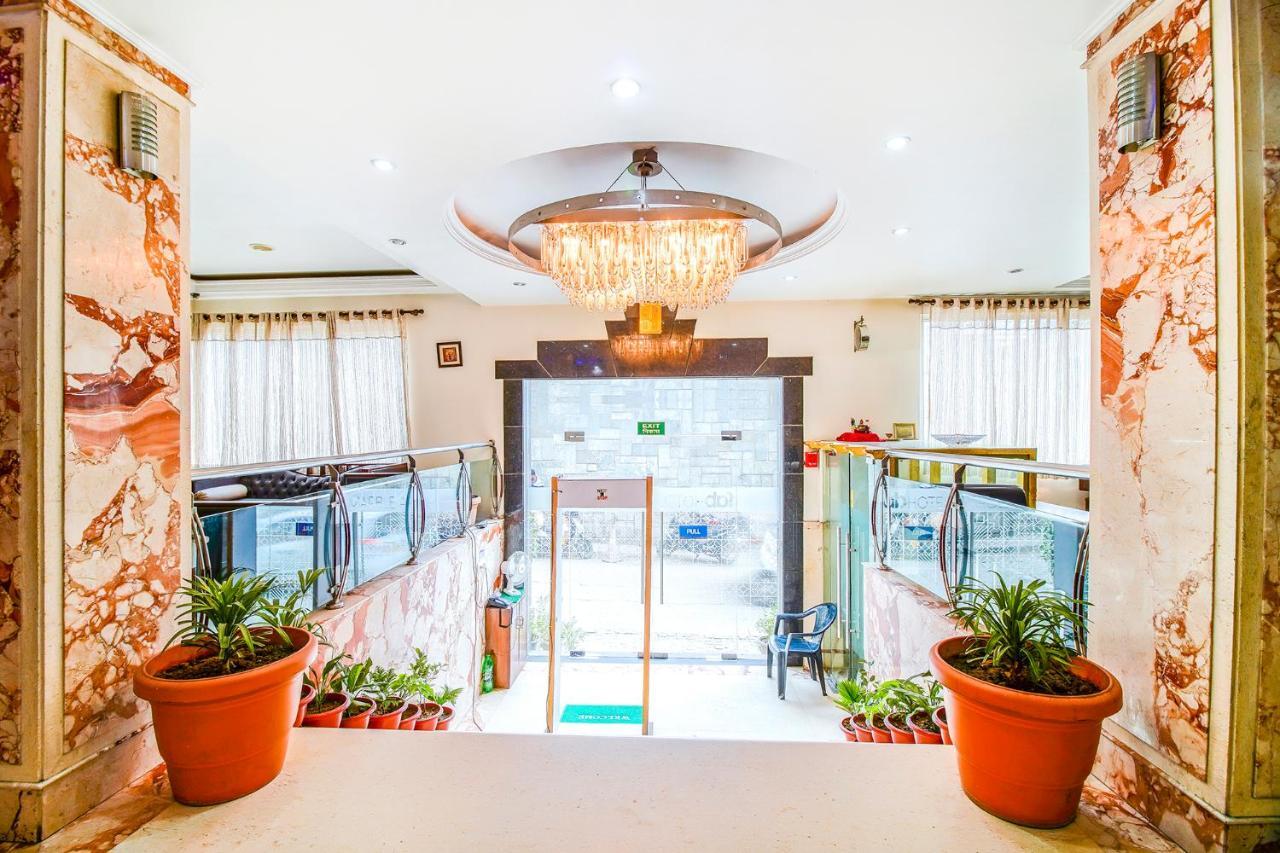 Fabhotel Marble Arch - Nr Karol Bagh Market Дели Экстерьер фото